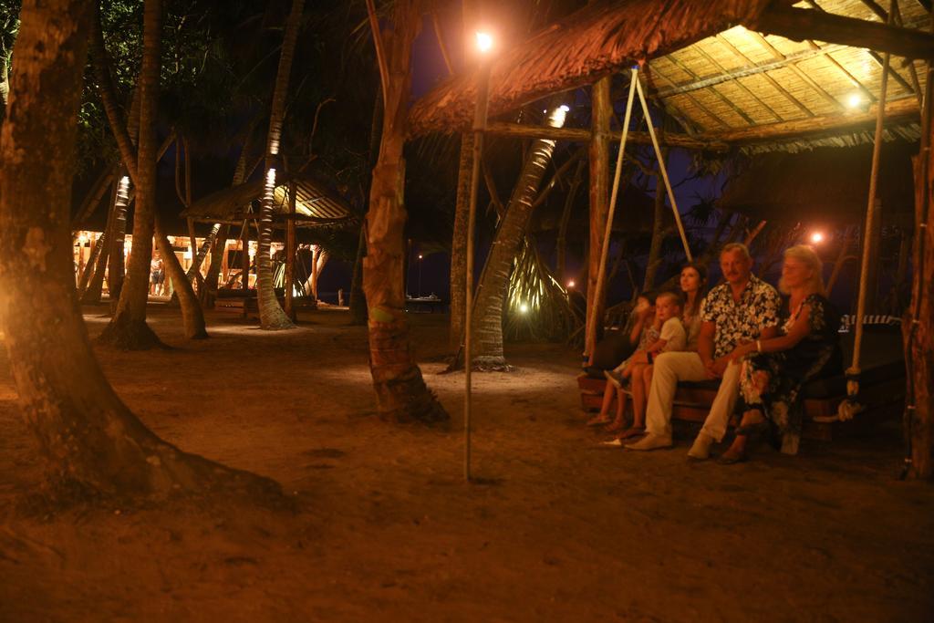 Thejan Beach Cabanas Bentota Exteriér fotografie