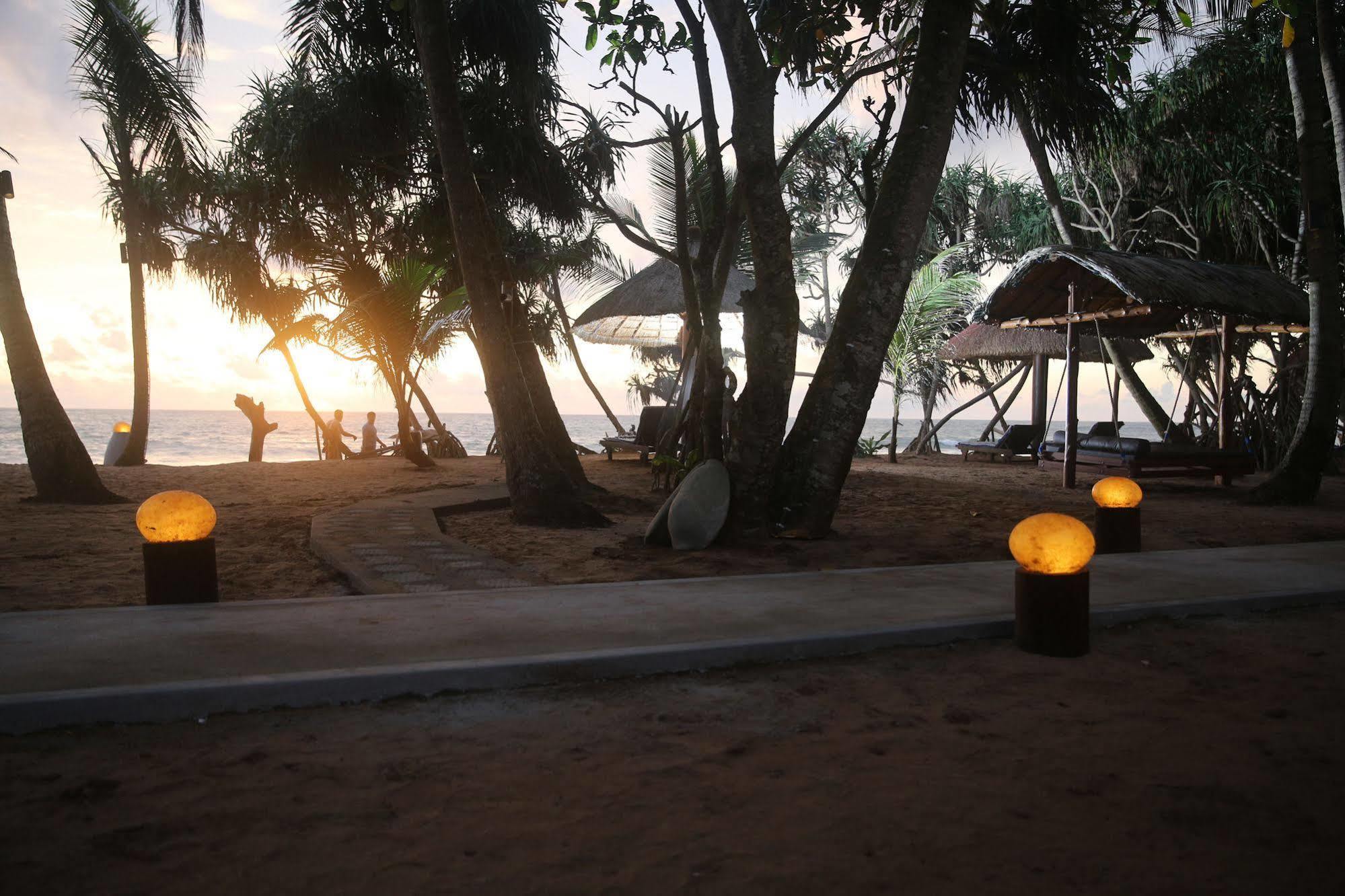 Thejan Beach Cabanas Bentota Exteriér fotografie